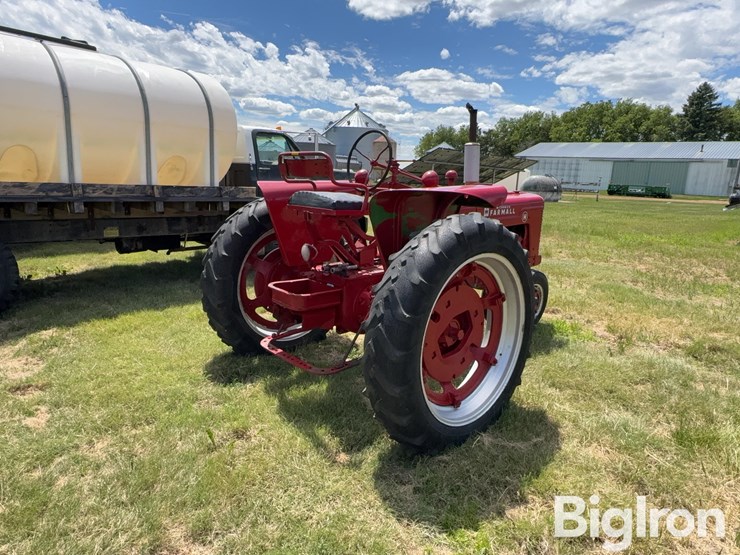 farmall-h-2wd-tractor-image-5