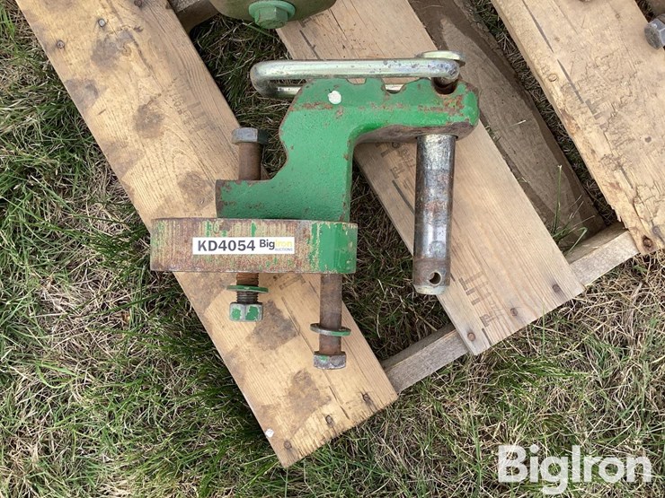 john-deere-various-tractor/tillage-parts-pallet-image-17