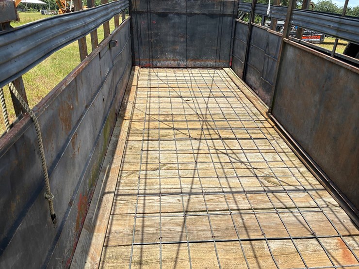 #20245-•-16ft-stock-trailer-image-5