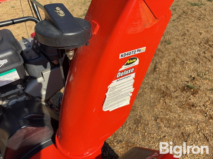 ariens-deluxe-28-snow-blower-image-14