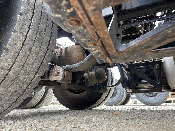 2014-kenworth-t660-image-47