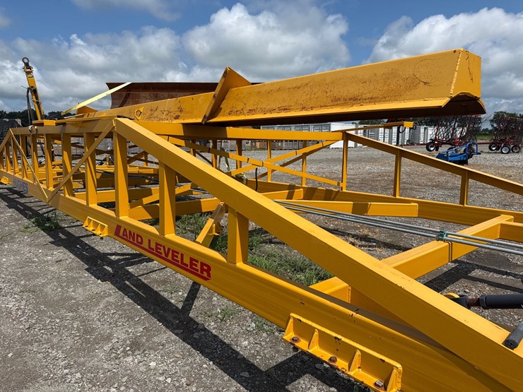 #421-•-hughes-ll2035-20'x35'-land-leveler-inv#-42746-image-12
