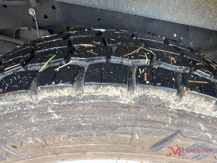 2016-ford-f350-xl-image-11
