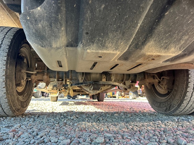 2017-dodge-3500-image-23