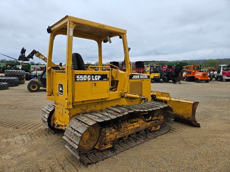 deere-550g-lgp-image-5
