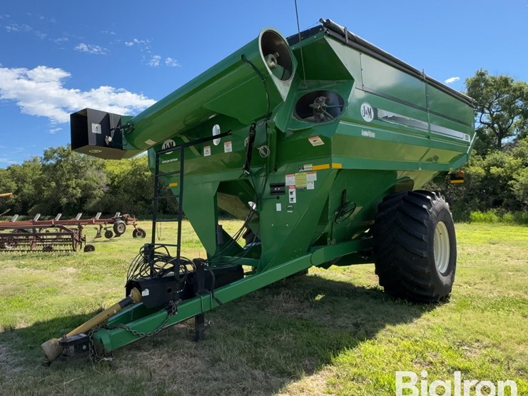 j&m-1151-grain-cart-image-1