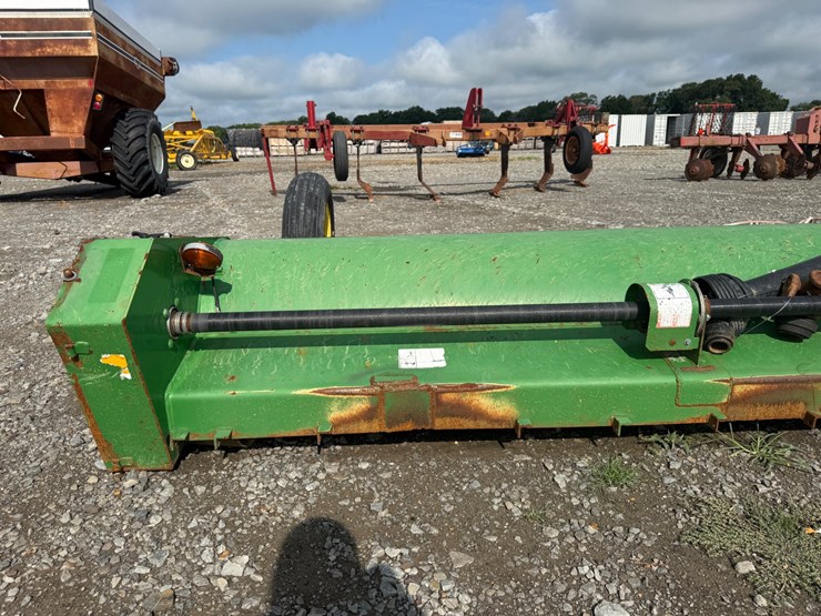 john-deere-520-image-12