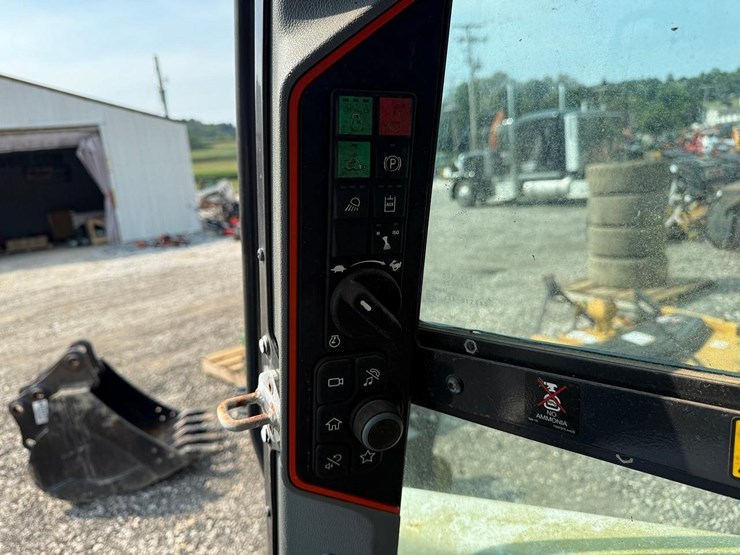 2023-bobcat-t66-image-21