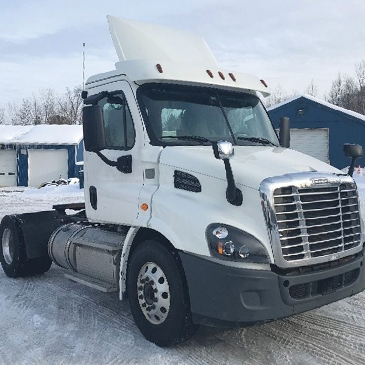 2018 FREIGHTLINER CASCADIA 113