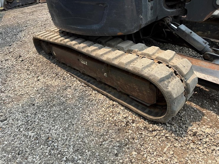 2022-bobcat-e50-image-11