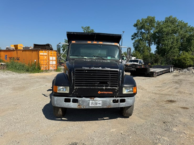 1991-international-4700-image-8