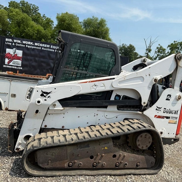 2016 BOBCAT T870