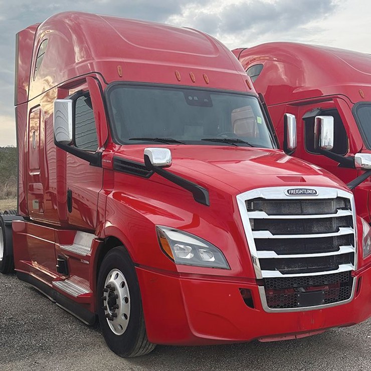 2023 FREIGHTLINER CASCADIA 126