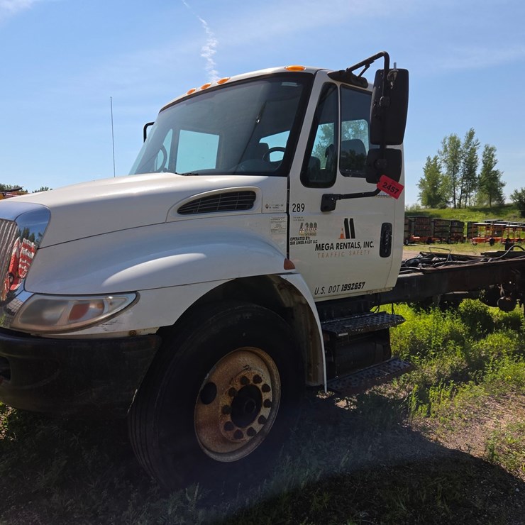 INTERNATIONAL 4300 SBA