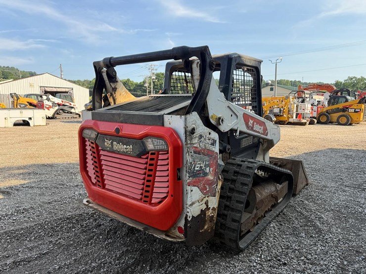 2023-bobcat-t64-image-4