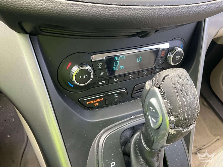 2016-ford-escape-image-18
