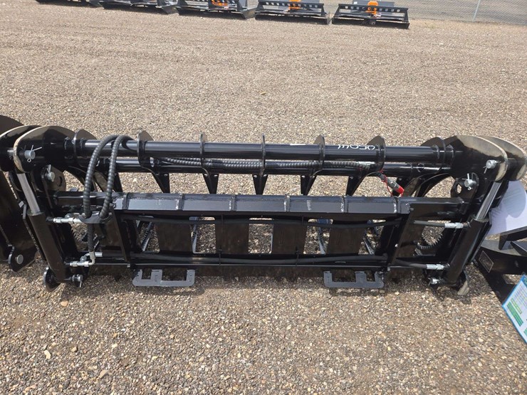 future-ft-clg72-skid-steer-grapple-image-4