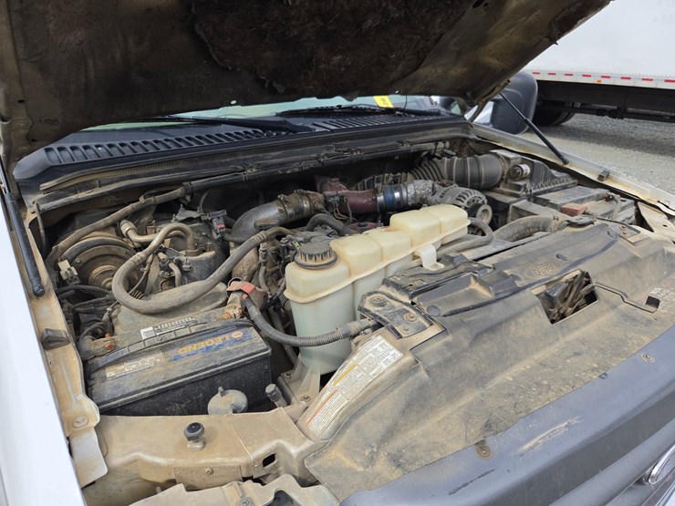 2001-ford-f550-image-44