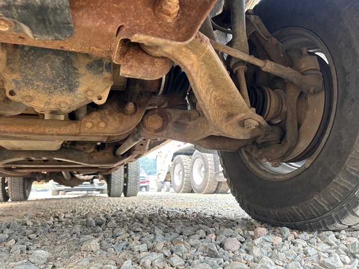 2019-chevrolet-silverado-3500hd-image-29