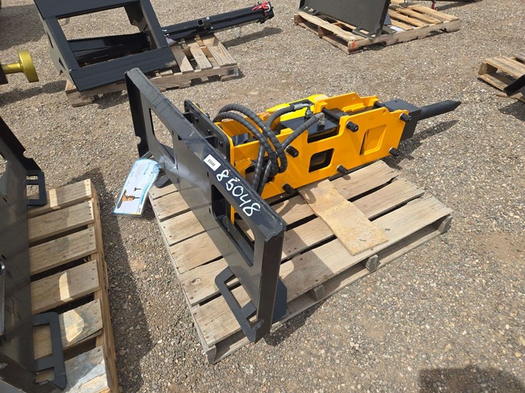 future-ft-p680-skid-steer-breaker-image-1