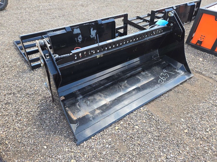 2026-giyi-skid-steer-quick-attach-(72")-4-in-1-bucket-image-2
