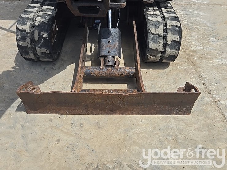 2019-bobcat-e20-image-22