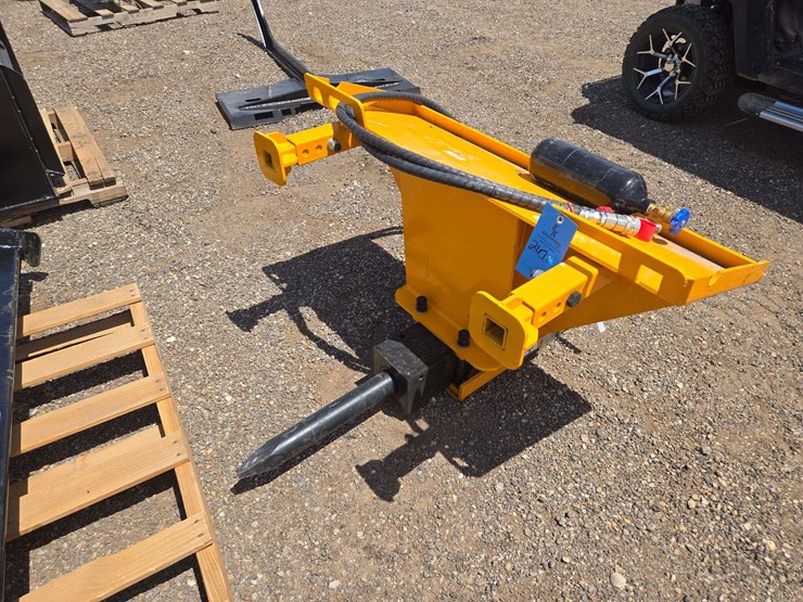 2026-skid-steer-ap680-breaker-hammer-image-4