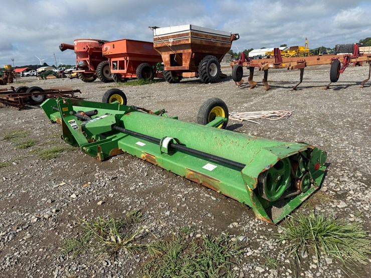 john-deere-520-image-1