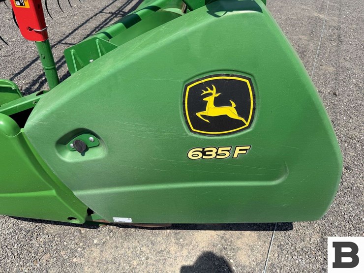 2019-john-deere-635f-image-6