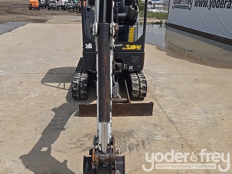 2019-bobcat-e20-image-28