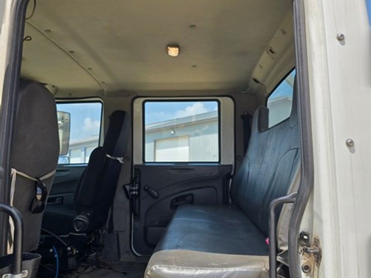 2009-international-durastar-4400-image-23