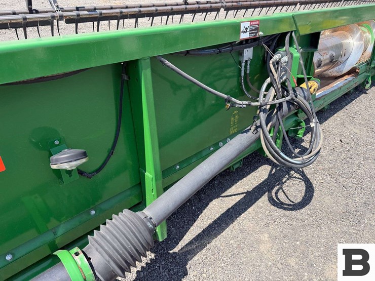 2019-john-deere-635f-image-14