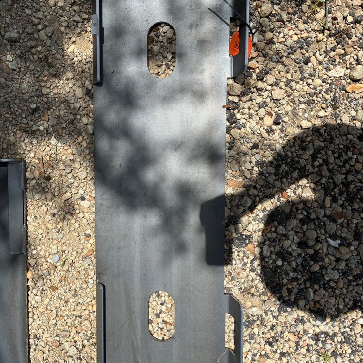 #9993 • Skid steer plate
