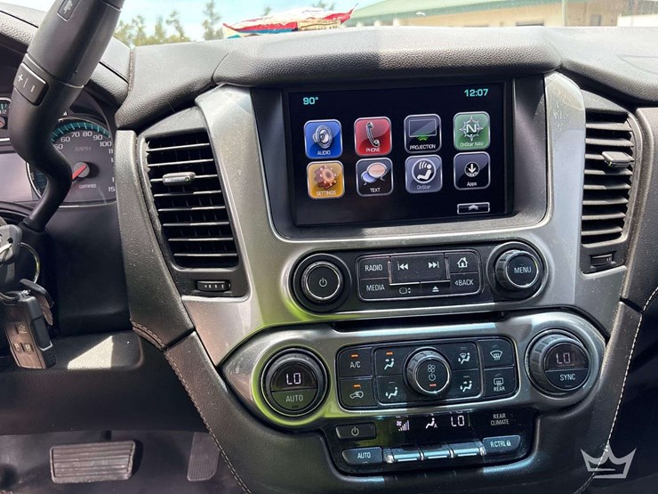 2018-chevrolet-tahoe-image-11