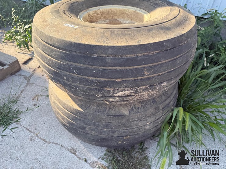 16.5l-16.1-tires-&-rims-image-9