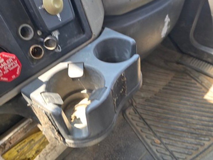2010-international-durastar-4400-image-37