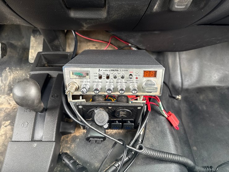 2017-gmc-3500hd-image-65