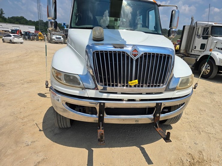 2010-international-durastar-4400-image-12