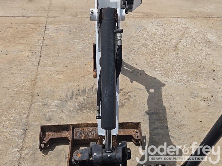 2019-bobcat-e20-image-30