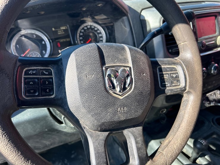2017-dodge-3500-image-57