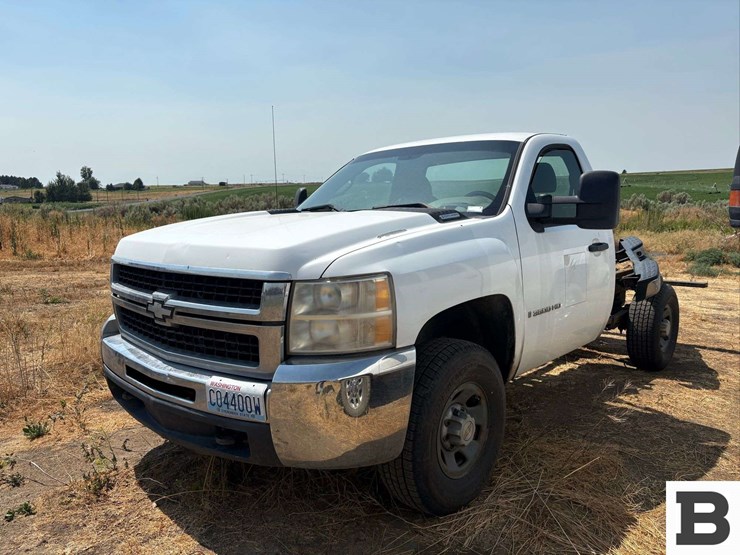 2009-chevrolet-silverado-3500-image-1