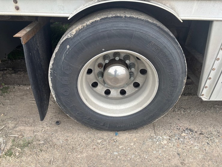 #2150-•-2017-barrett-53'-cattle-semi-trailer-image-90