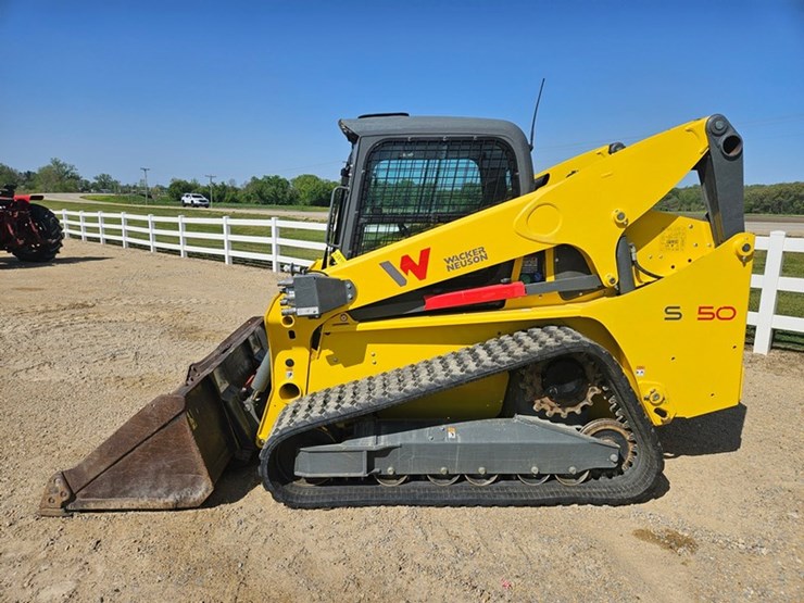 2024-wacker-neuson-st50-image-2