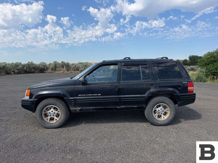 1997-jeep-grand-cherokee-image-4