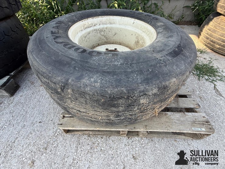 spare-brent-wagon-tire-&-rim-image-1