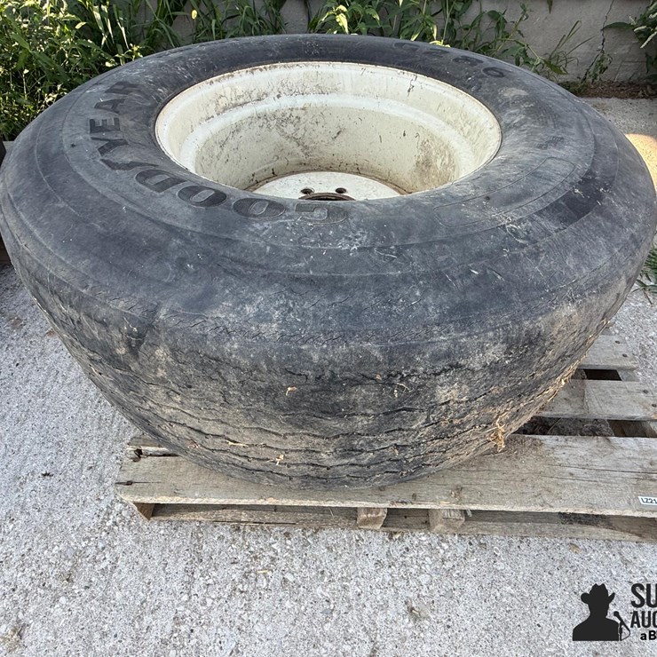 Spare Brent Wagon Tire & Rim