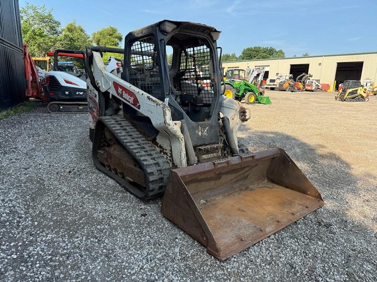 2023-bobcat-t64-image-6