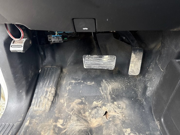 2017-gmc-3500hd-image-63