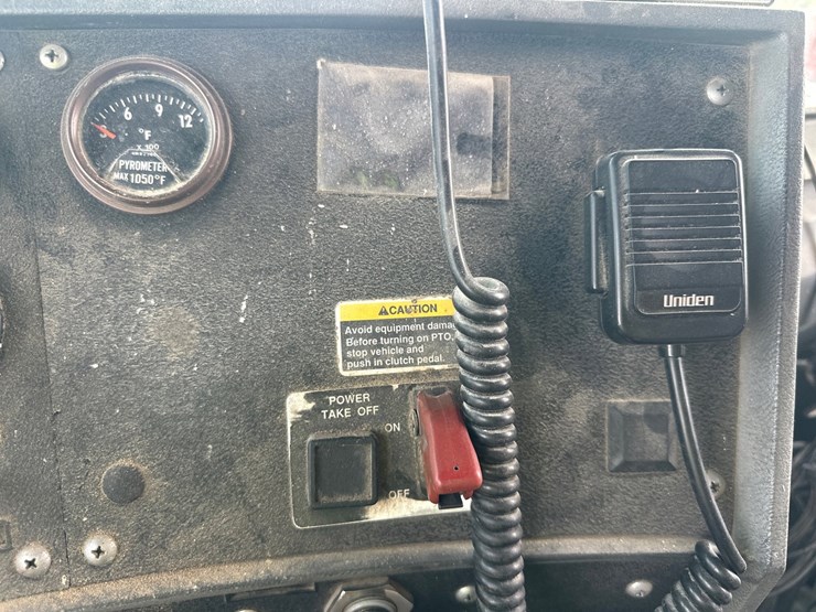 1997-mack-dm688s-image-29