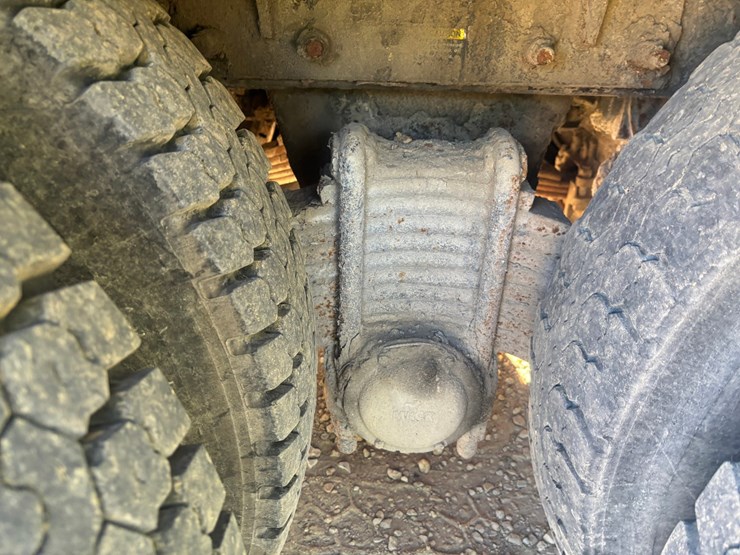 mack-rd688s-image-134